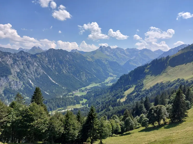 Bergpanorama oberhalb von Oberstdorf