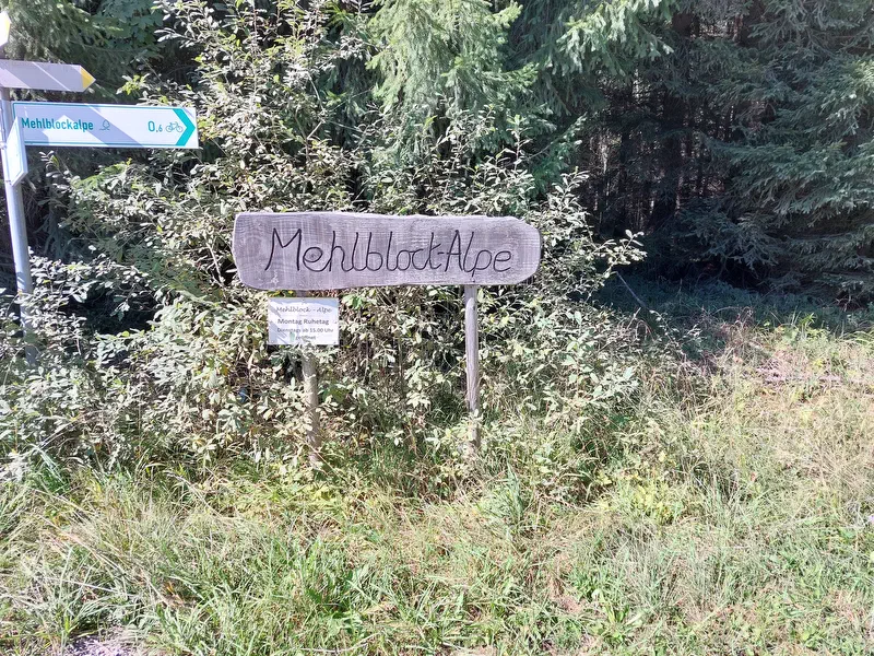 Wegweiser zur Mehlblockalpe